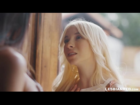 ❤️ Tjejen kommer hem några månader senare och slutar med att äta sin styvmors fitta. Fuckingvideo at sv.porn-milf-300.ru ﹏