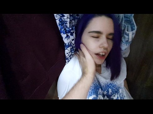 ❤️ Hittade min syster i garderoben och hjälpte henne att komma Fuckingvideo at sv.porn-milf-300.ru ﹏